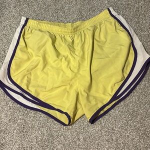 Nike shorts medium